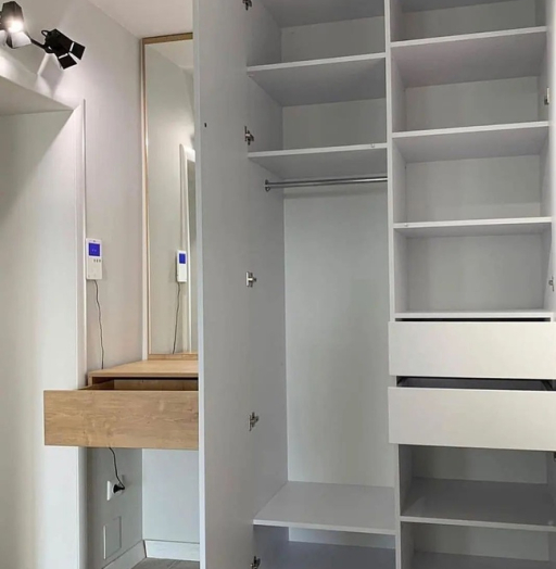 Распашные шкафы-Шкаф с распашными дверями на заказ «Модель 51»-фото2