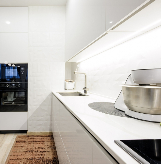 Белый кухонный гарнитур-Кухня МДФ в эмали «Модель 606»-фото5